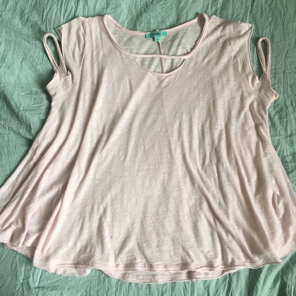 Karlie distressed tee